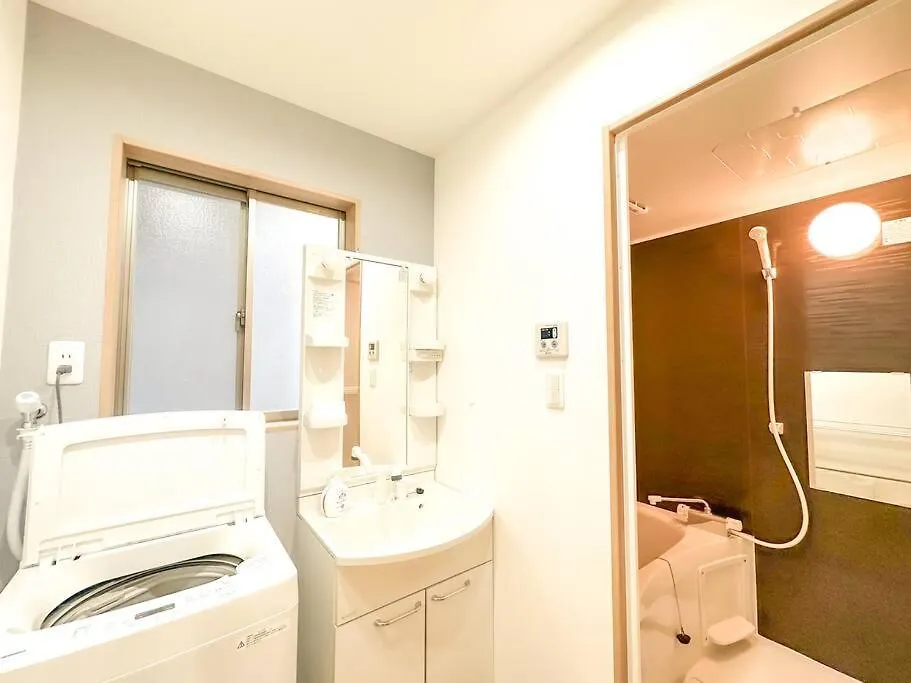 Holiday home 全新～和風獨立屋*兩浴兩衛*商店街*大型超市*車站4分鐘*機場鐵路35分鐘直達 提供接送機/導遊服務 Japan